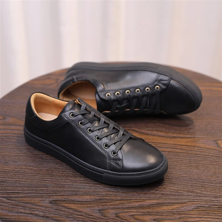 Trendy Black Leather Low Top Sneakers high quality